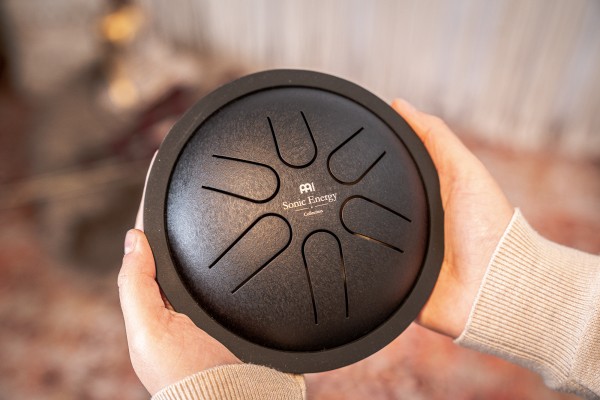 MEINL-Sonic-Energy-Mini-Steel-Tongue-Drum-C-Major-Black-MSTD1BK_12a0501_600x600.jpg