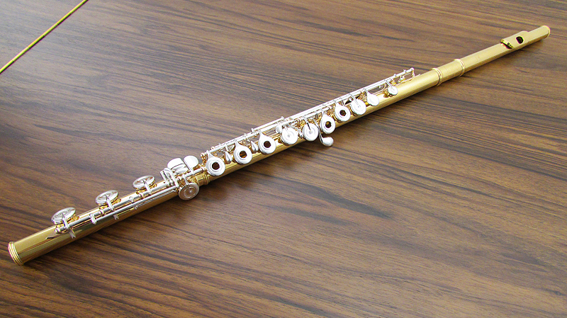 Querflöte in C aus Gold-Goldflöte, SANKYO, 18 Krt. 18K3ROH, Handmade DN-2.jpg